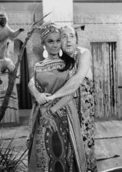 Σκηνή από την ταινία Αγάπη μου Ουά-Ουά, σε σκηνοθεσία Γιάννη Δαλιανίδη