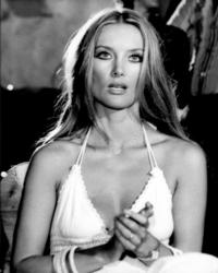 Barbara Bouchet, starring in the film The hook, directed by Errikos Andreou