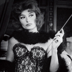 Ειδική προβολή για την Anouk Aimée